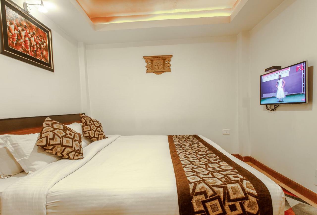 Hotel Shreesu Κατμαντού Εξωτερικό φωτογραφία